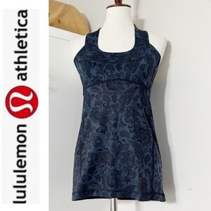 Lululemon Athletica Women's Blue‎ Paisley Scoop Neck Racerback Tank Top Size 8
